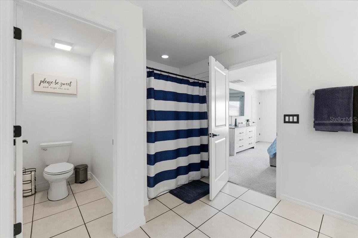 Image 27 of 51 For 1923 Red Loop