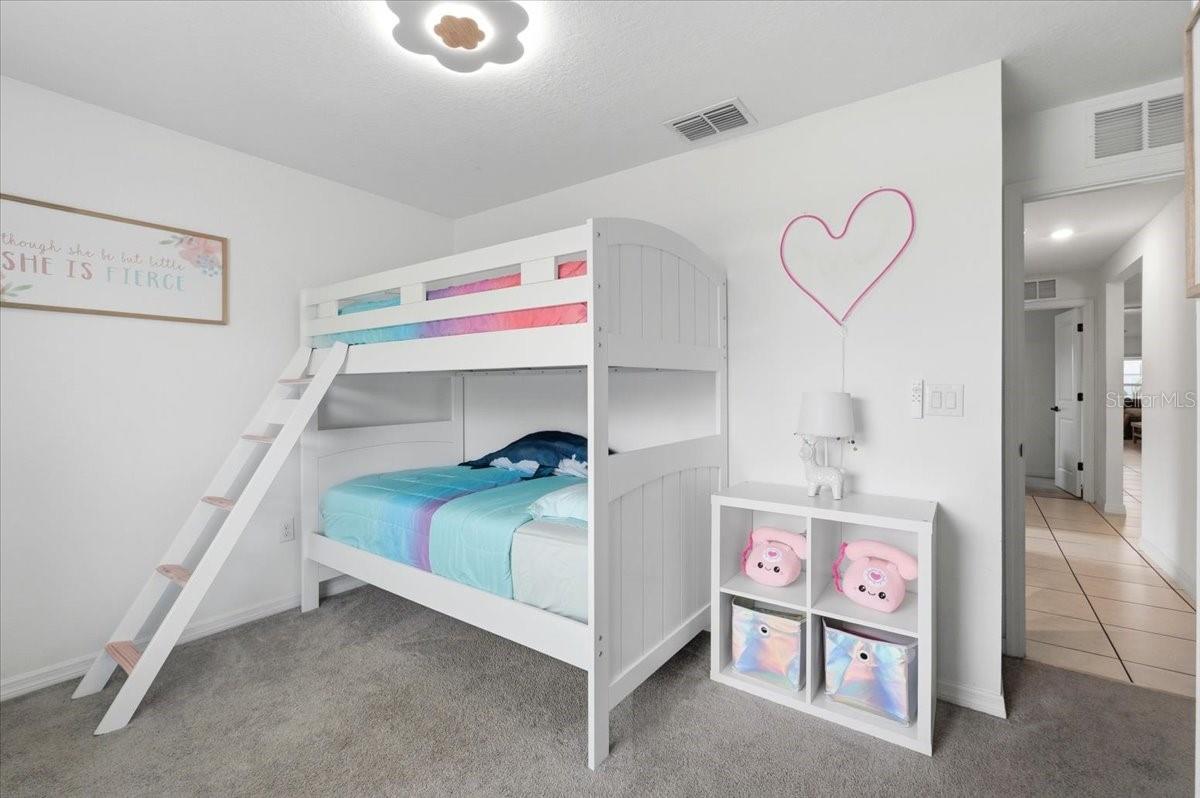 Image 35 of 51 For 1923 Red Loop