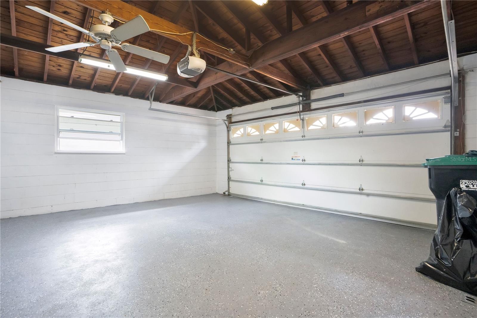 Image 35 of 43 For 3925 De Kalb Drive