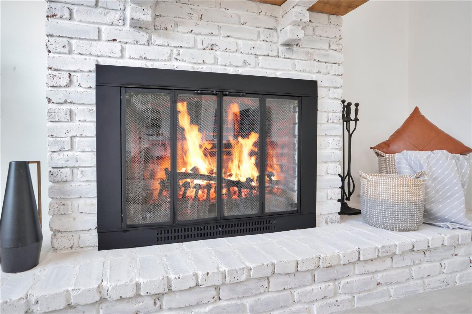 Image 5 of 43 For 3925 De Kalb Drive