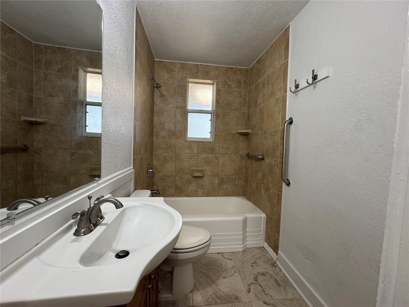 Image 14 of 26 For 5315 Davisson Avenue