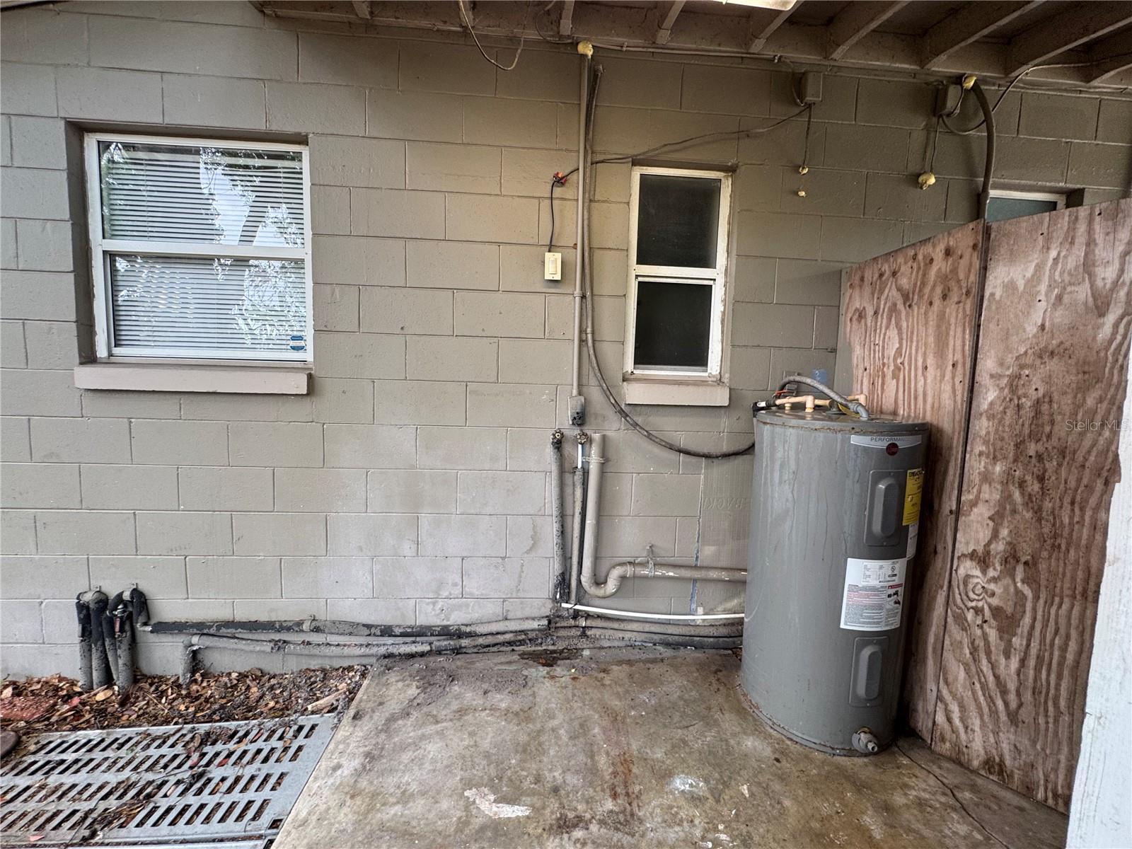 Image 17 of 26 For 5315 Davisson Avenue