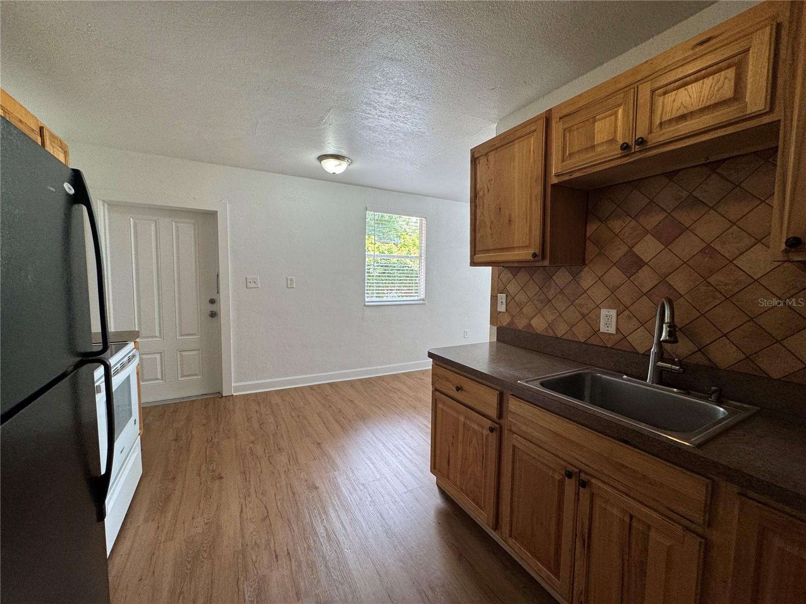 Image 7 of 26 For 5315 Davisson Avenue