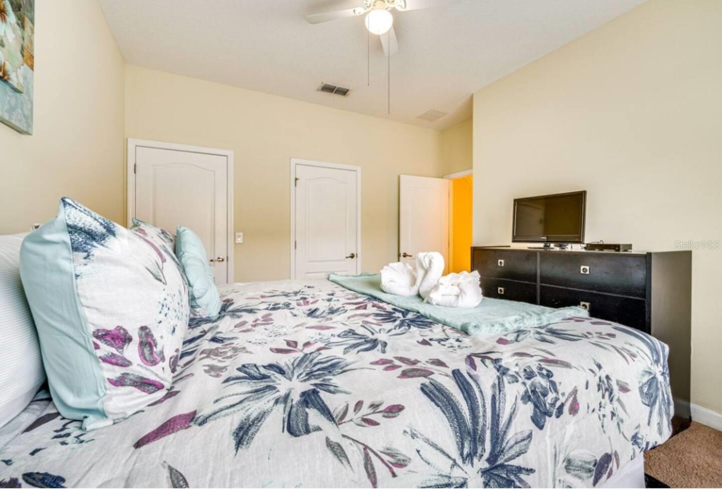 Image 10 of 25 For 8963 California Palm Road