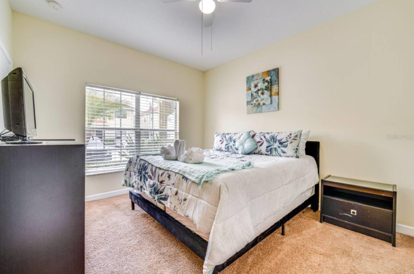 Image 11 of 25 For 8963 California Palm Road