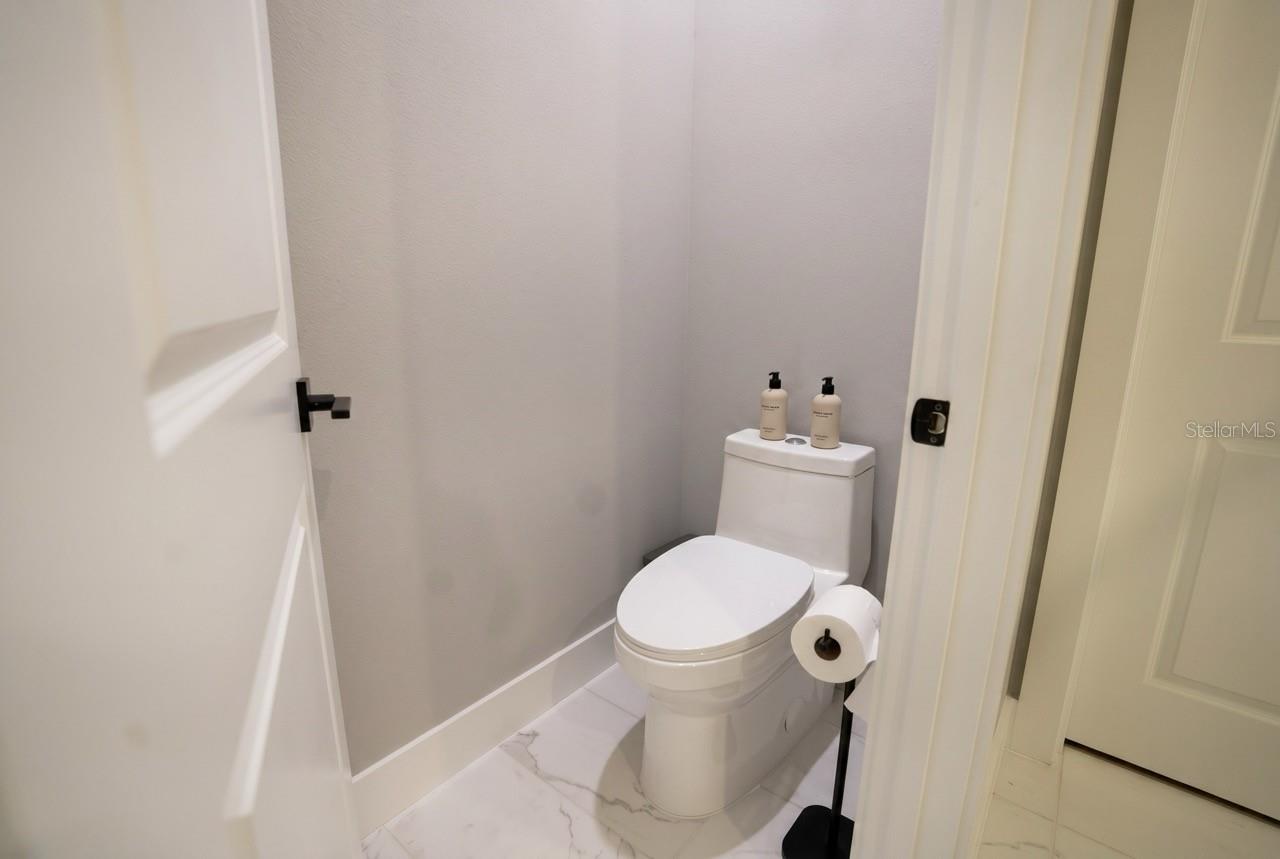 Image 20 of 38 For 16046 Vetta Drive