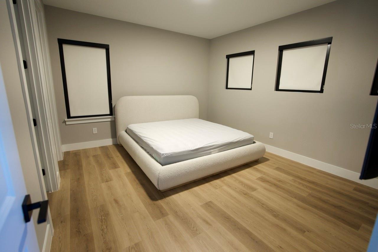 Image 22 of 38 For 16046 Vetta Drive