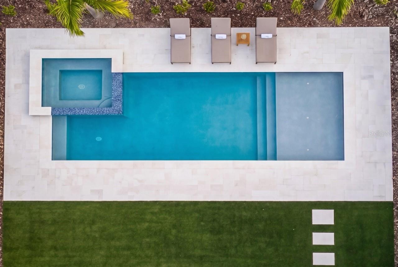 Image 35 of 38 For 16046 Vetta Drive