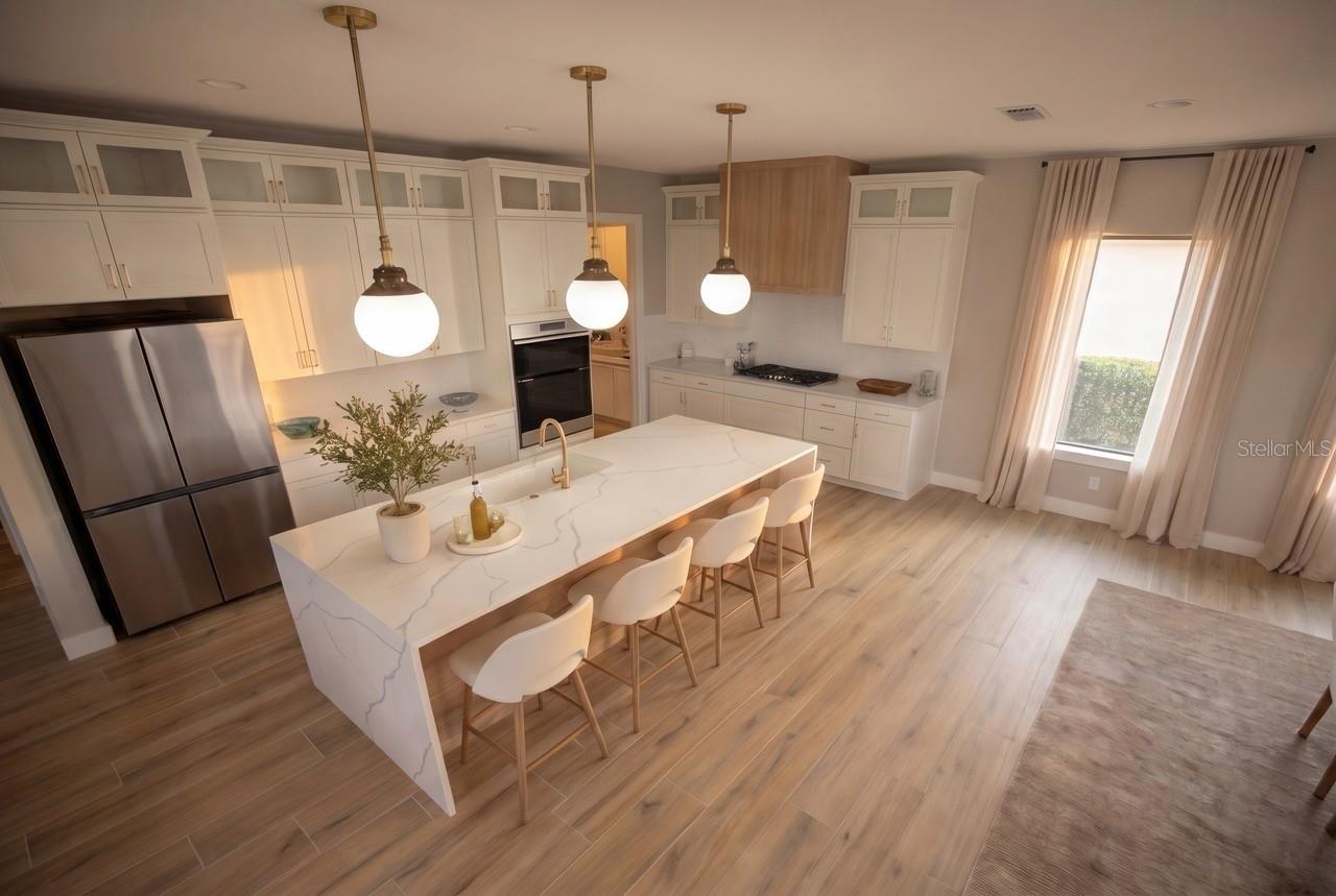 Image 4 of 38 For 16046 Vetta Drive