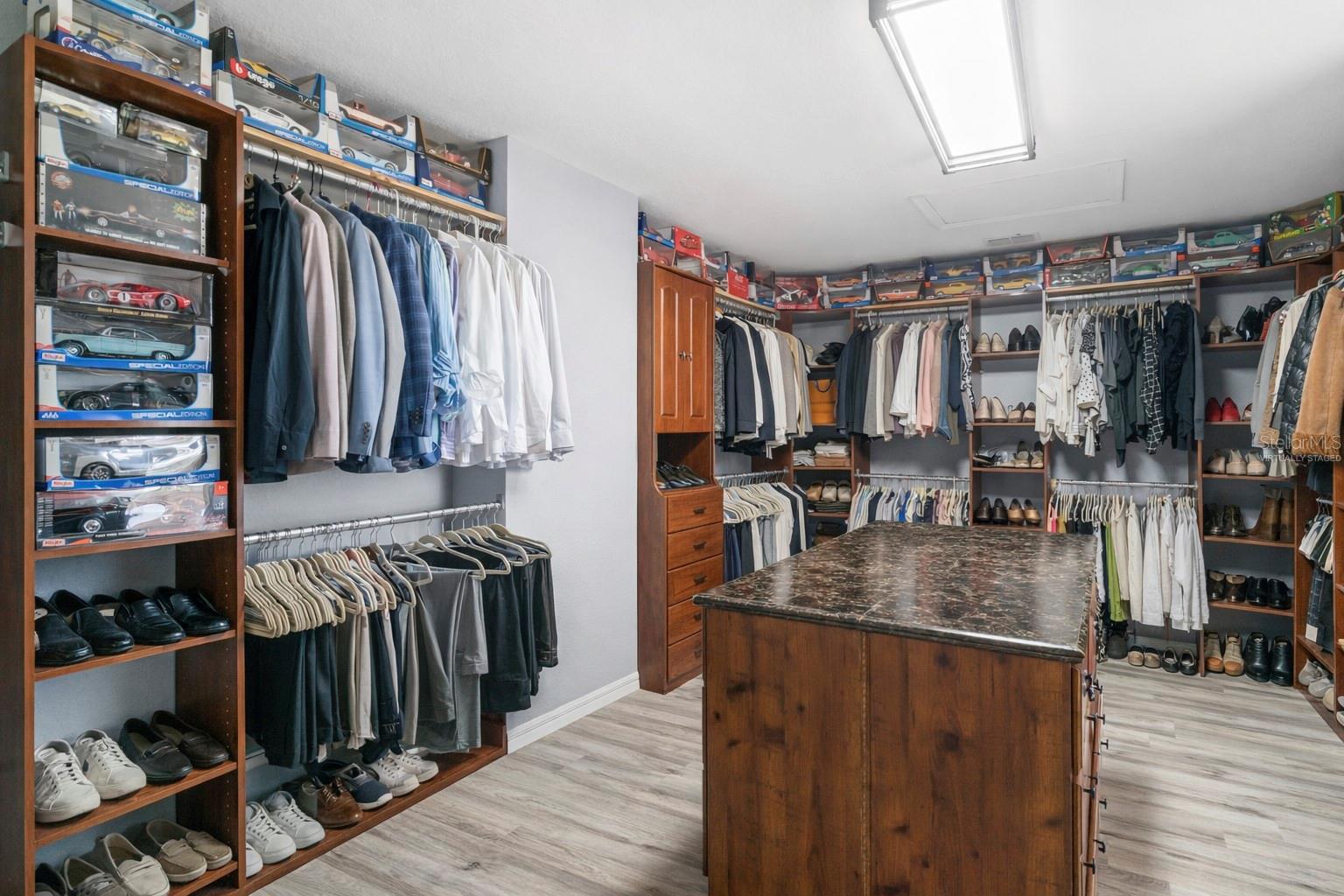 Listing photo id 17 for 2264 Stone Cross Circle