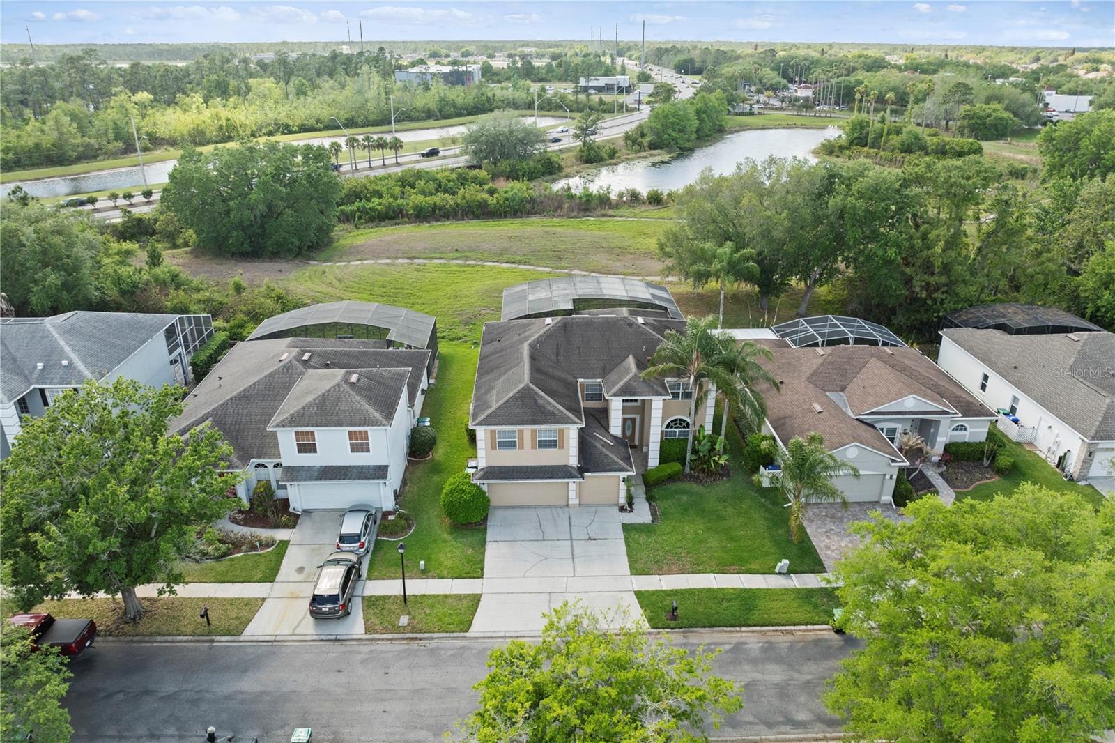 Listing photo id 32 for 2264 Stone Cross Circle