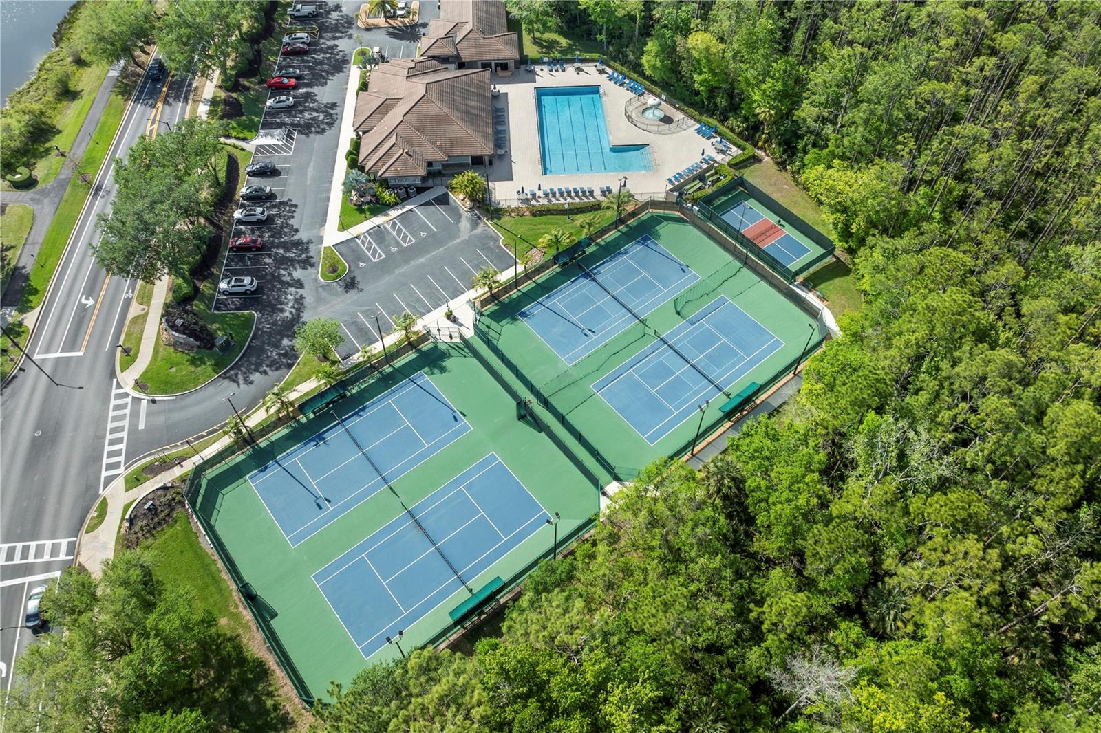 Listing photo id 40 for 2264 Stone Cross Circle