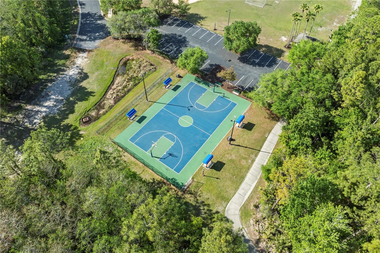 Listing photo id 41 for 2264 Stone Cross Circle