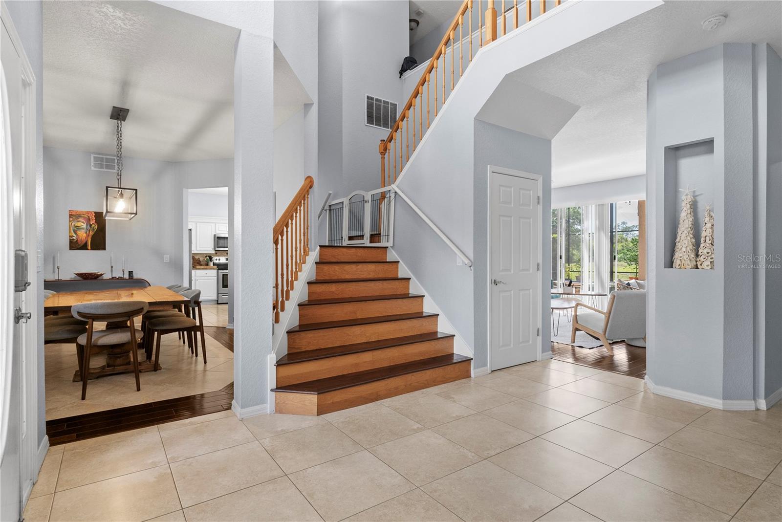 Listing photo id 3 for 2264 Stone Cross Circle