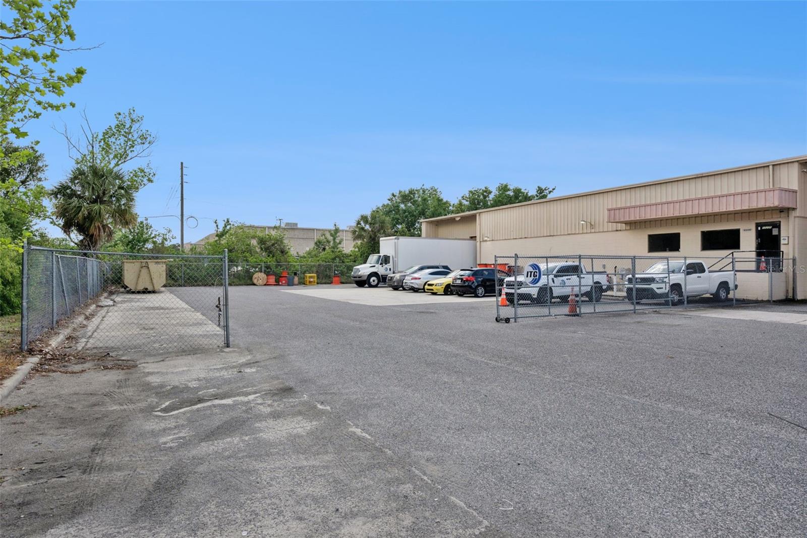 Image 5 of 25 For 10235 General Drive 8