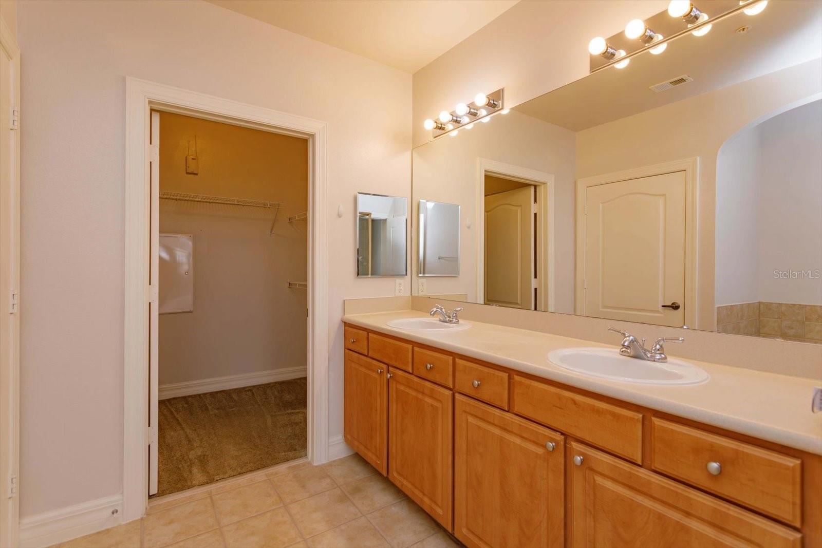 Image 17 of 28 For 509 Mirasol Circle 102