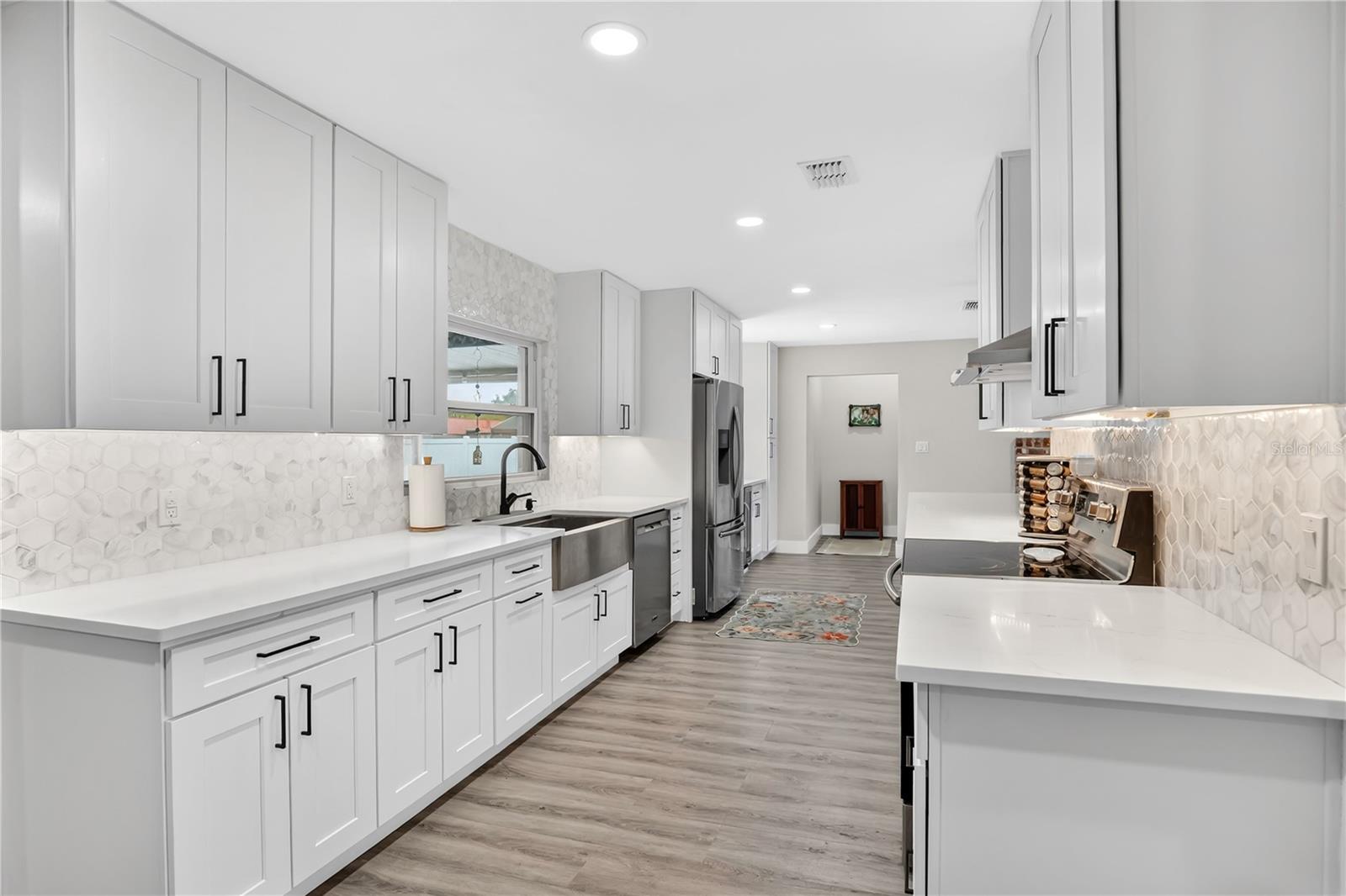 Image 11 of 44 For 4222 Old Dominion Road