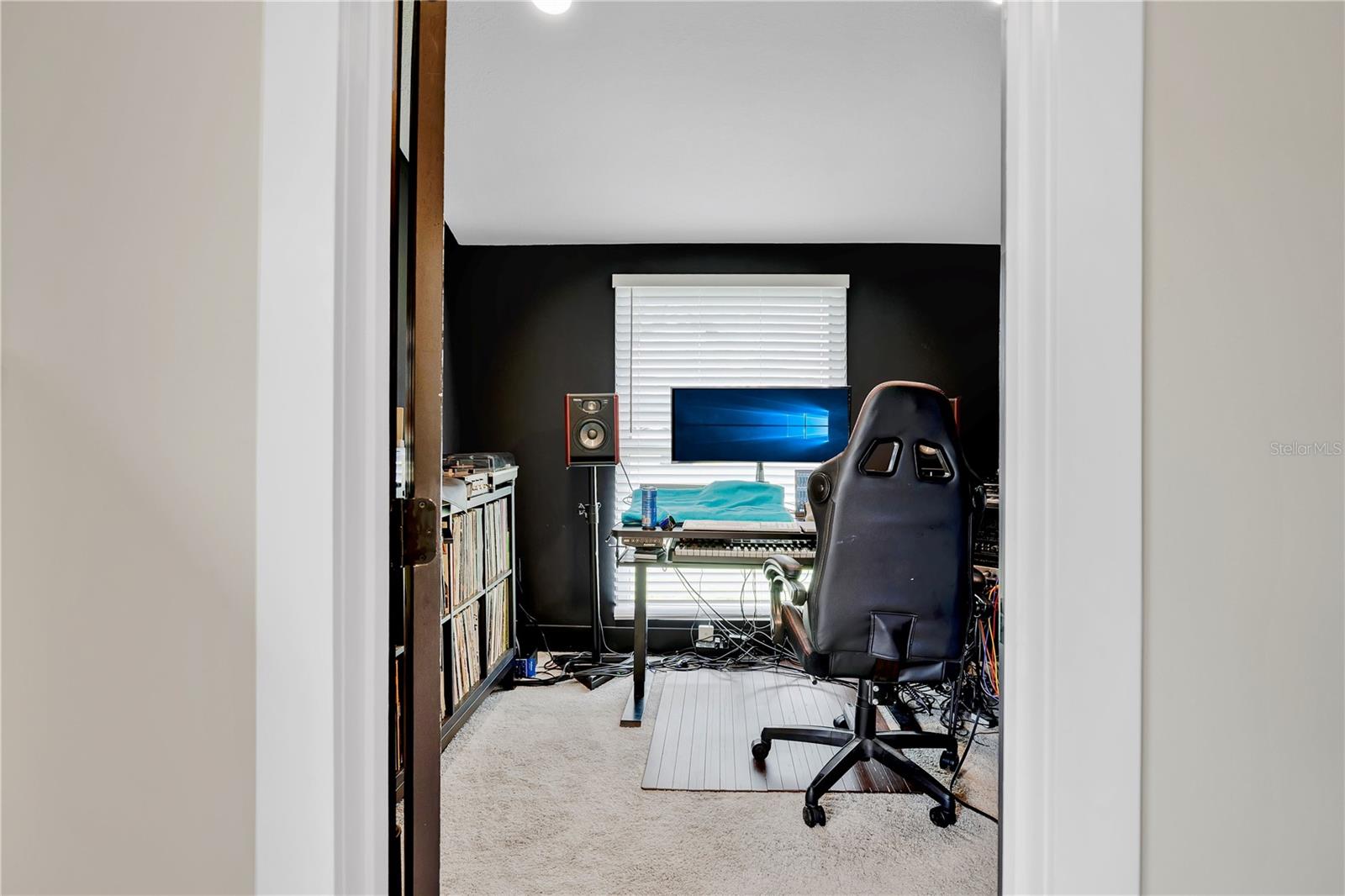 Image 28 of 44 For 4222 Old Dominion Road