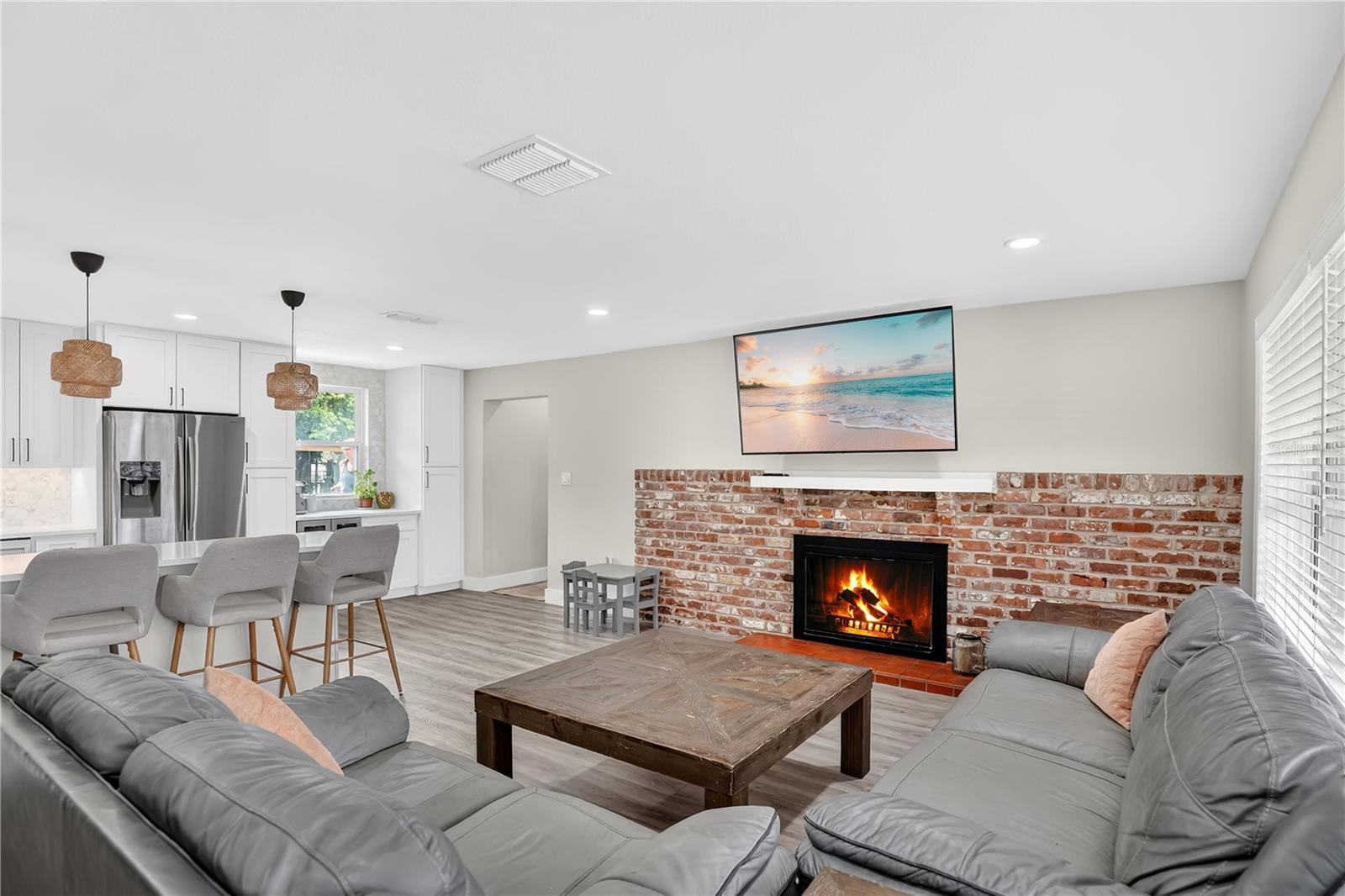 Image 6 of 44 For 4222 Old Dominion Road