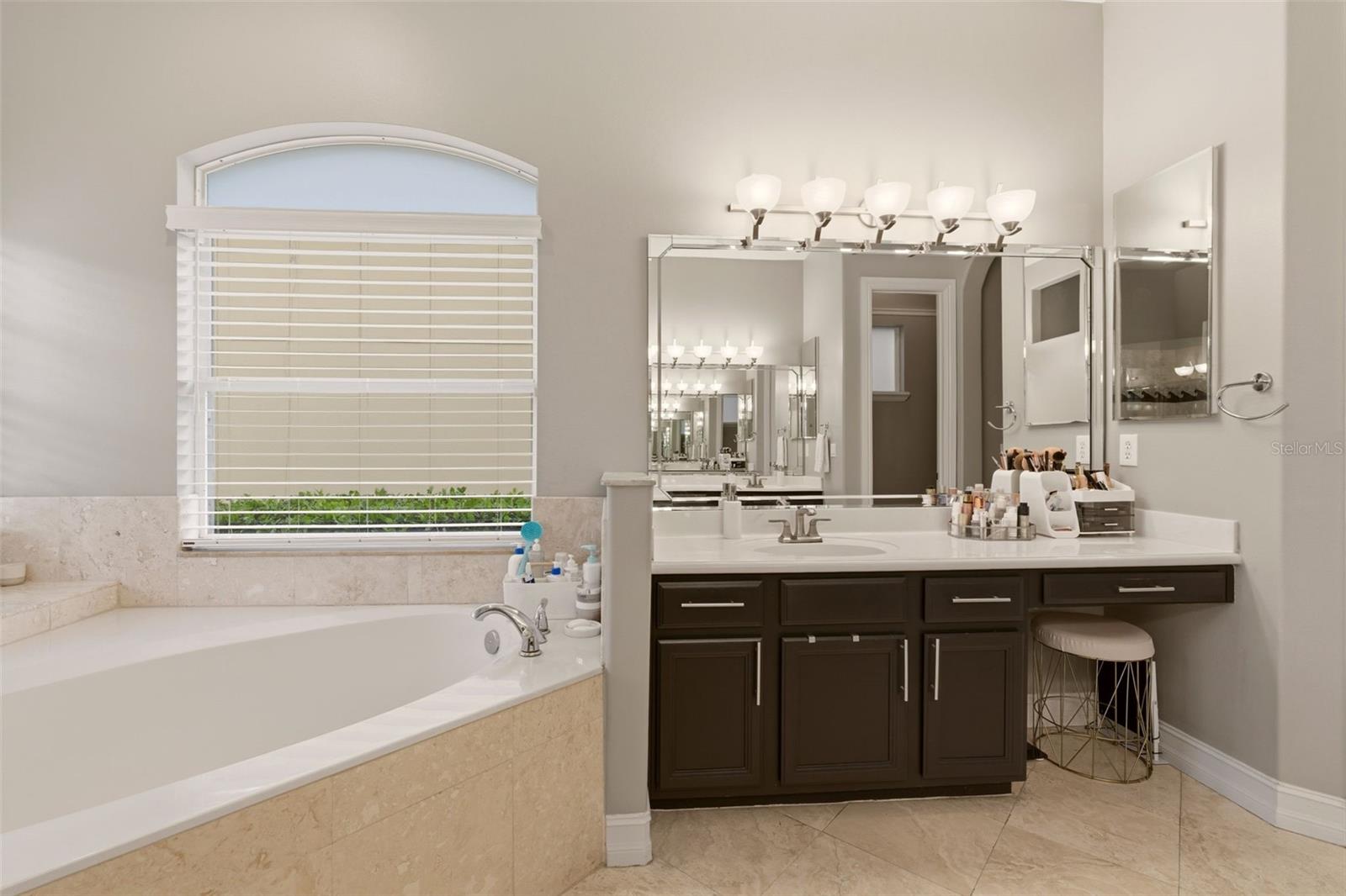 Image 41 of 69 For 2162 Northumbria Drive