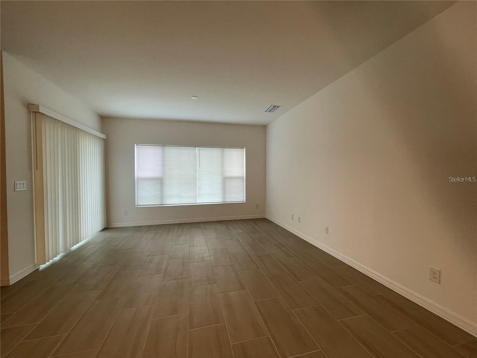 Image 8 of 38 For 1271 Wispy Cypress Drive