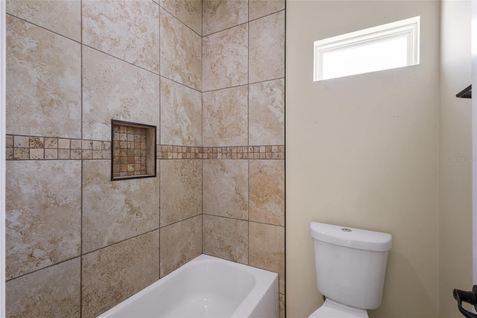 Image 16 of 34 For 509 Sunbranch Lane