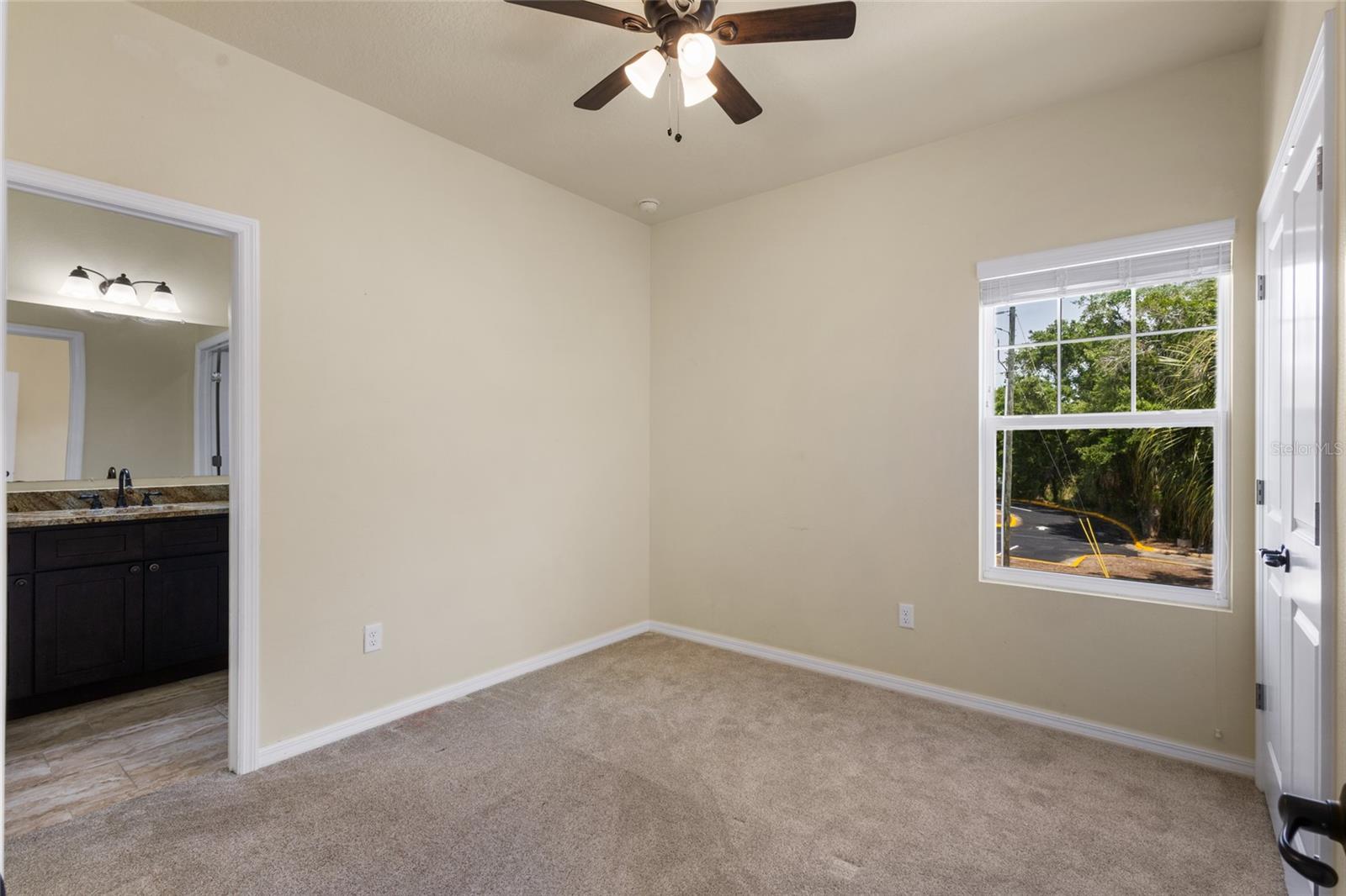 Image 23 of 34 For 509 Sunbranch Lane