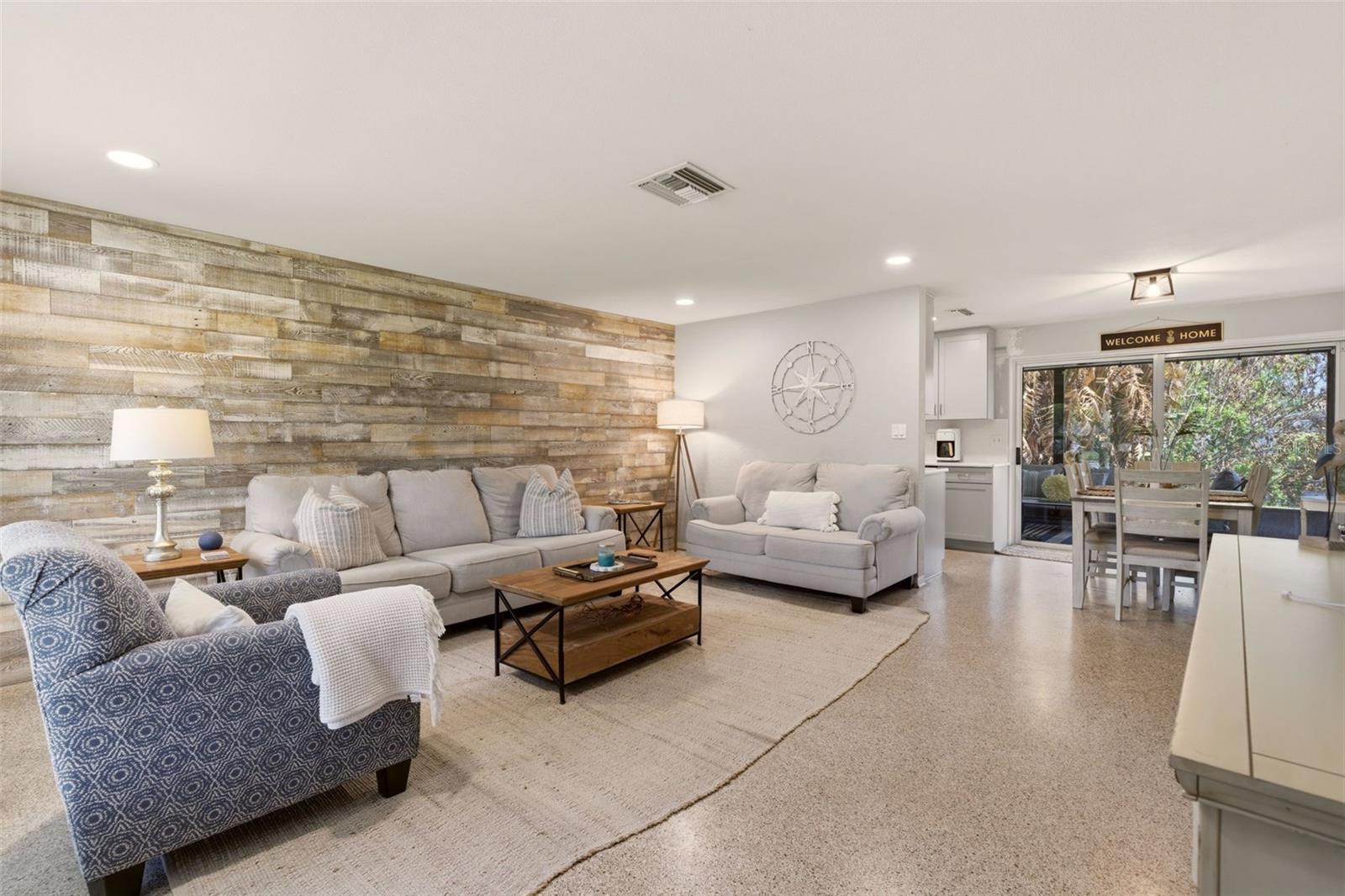 Image 4 of 45 For 517 Peninsula Avenue