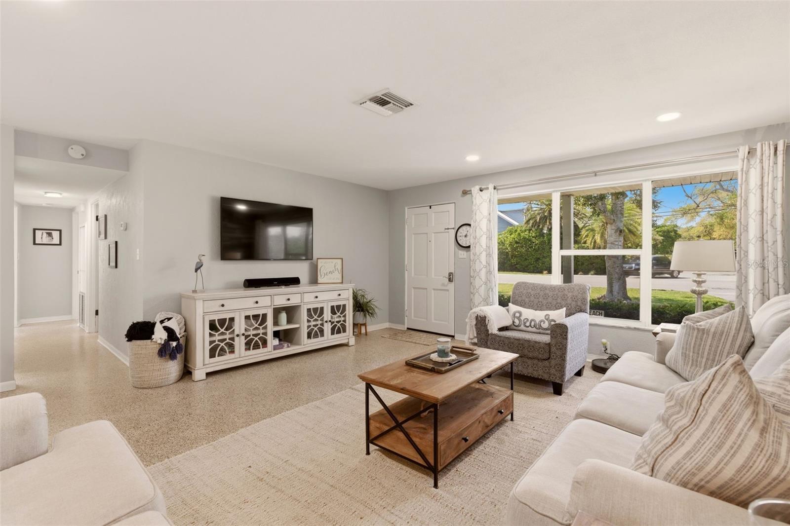 Image 6 of 45 For 517 Peninsula Avenue