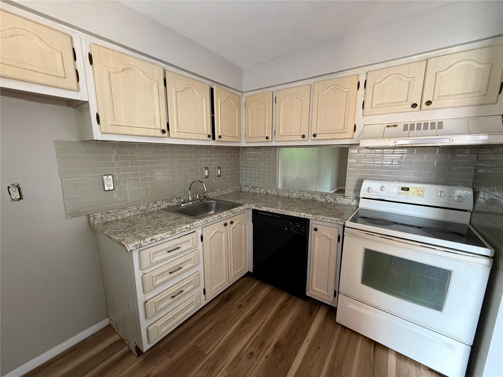 Image 12 of 22 For 2800 Powers Drive 9