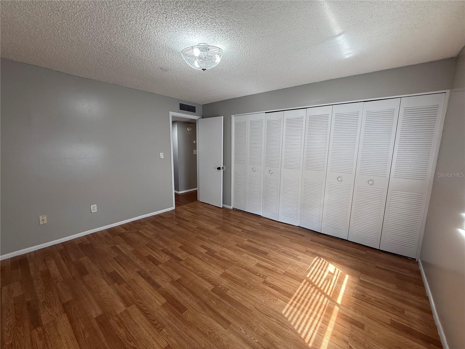 Image 18 of 22 For 2800 Powers Drive 9