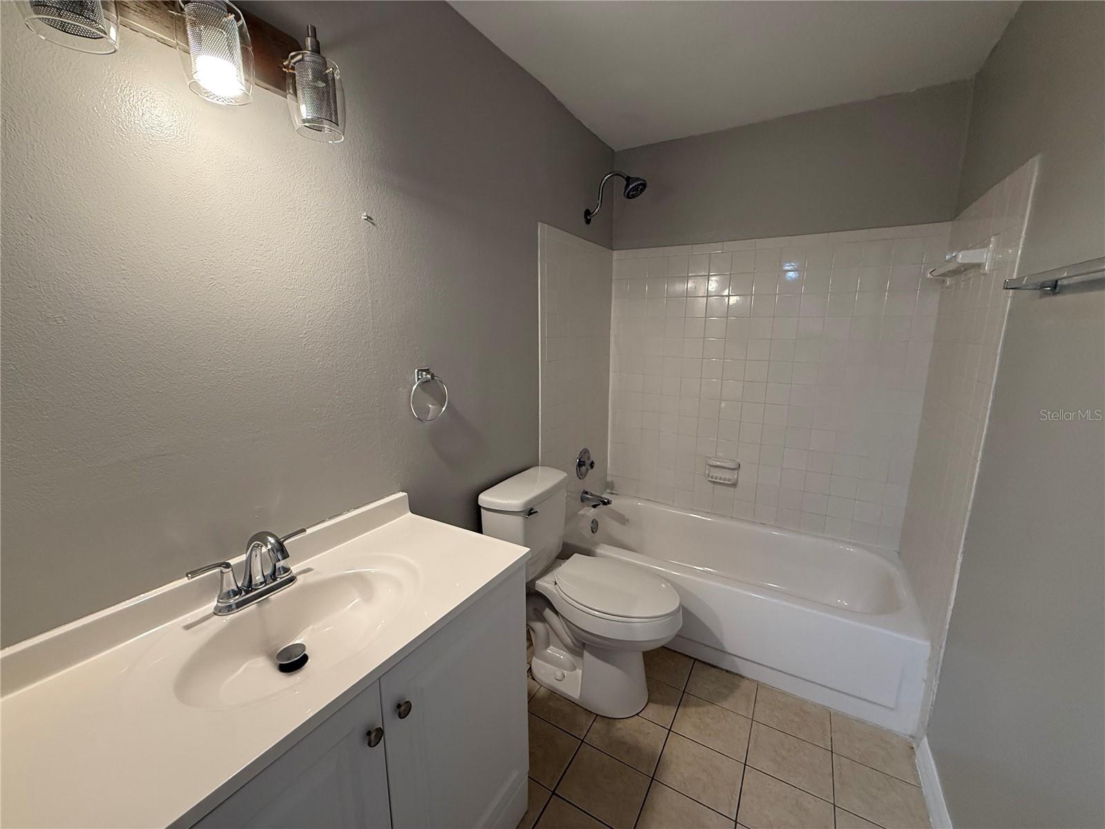 Image 20 of 22 For 2800 Powers Drive 9