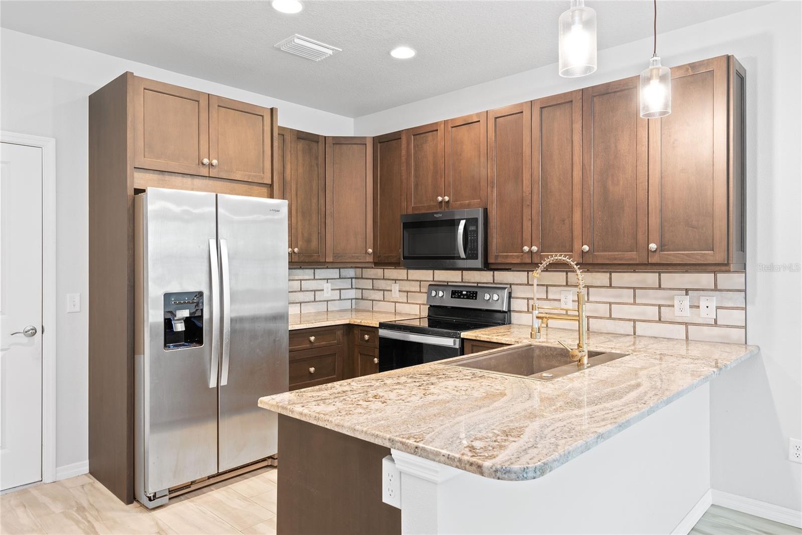 Image 10 of 30 For 537 Sunbranch Lane