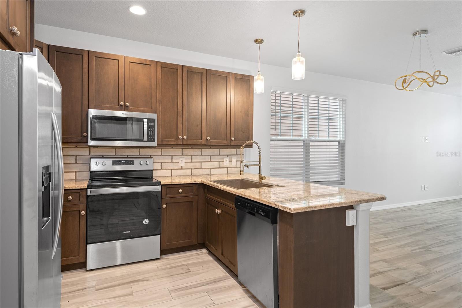 Image 11 of 30 For 537 Sunbranch Lane