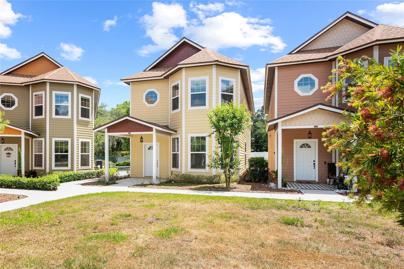 Image 2 of 30 For 537 Sunbranch Lane