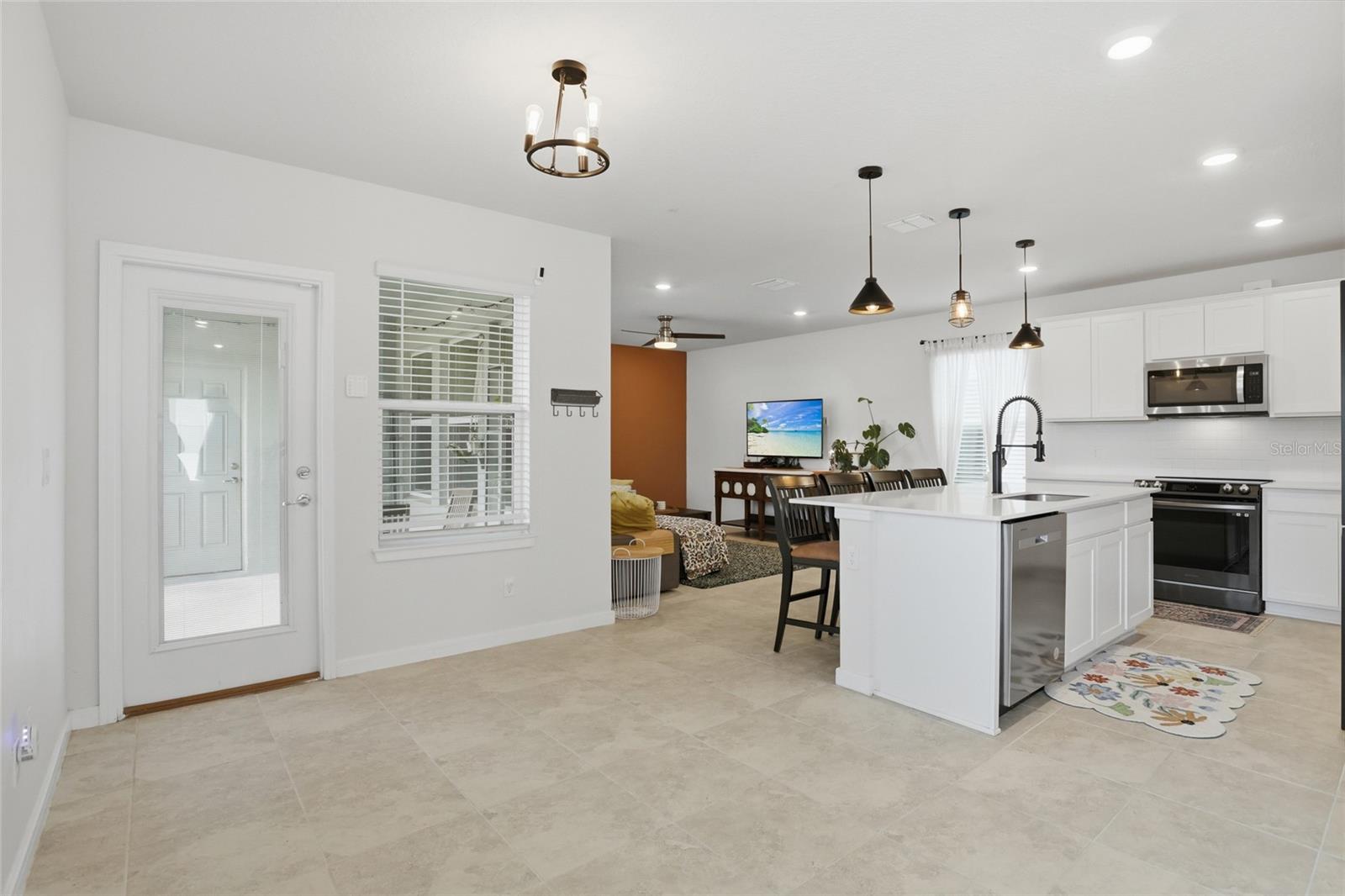 Image 10 of 47 For 1818 Groveline Road