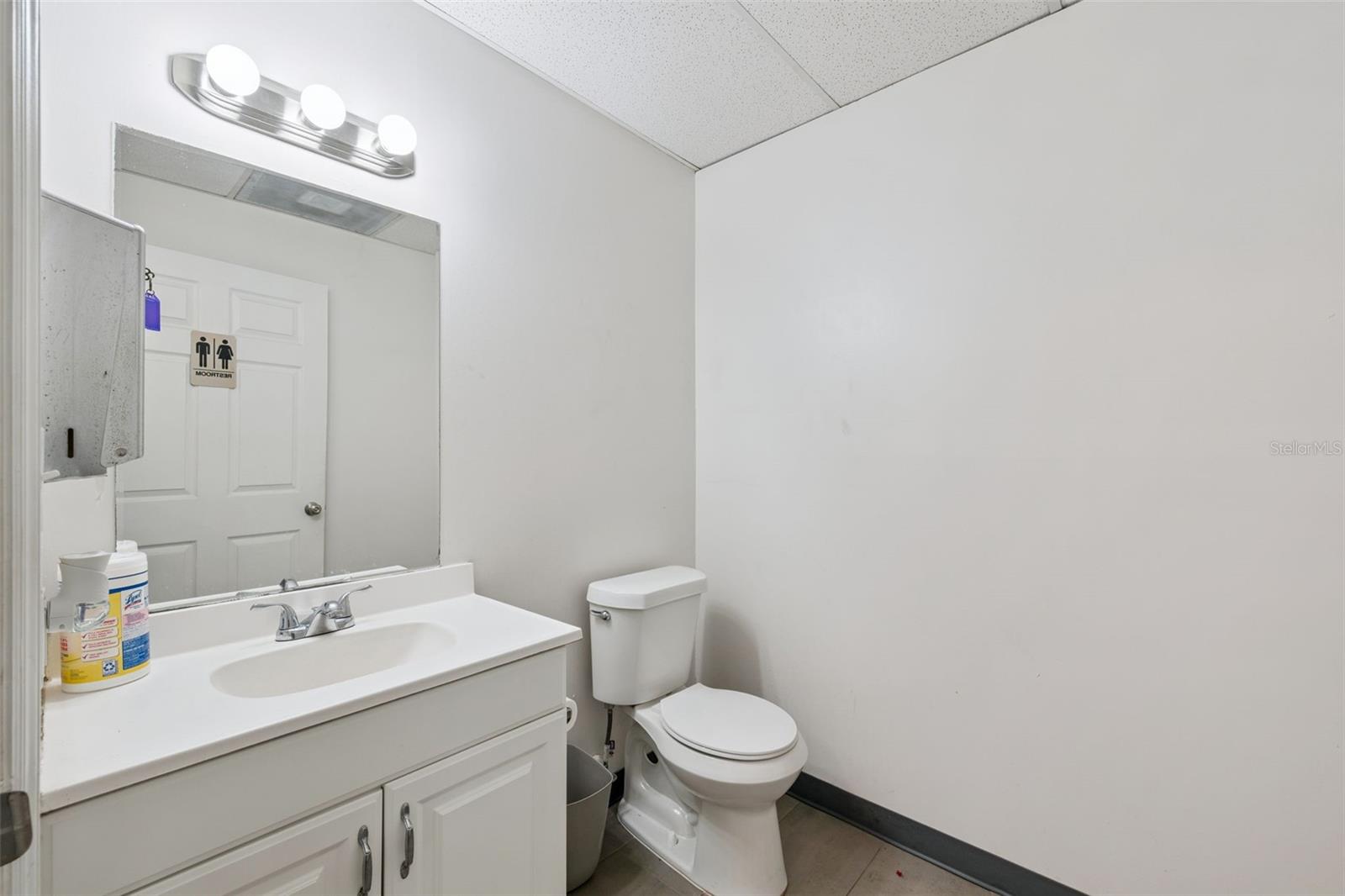 Image 6 of 25 For 10235 General Drive 8