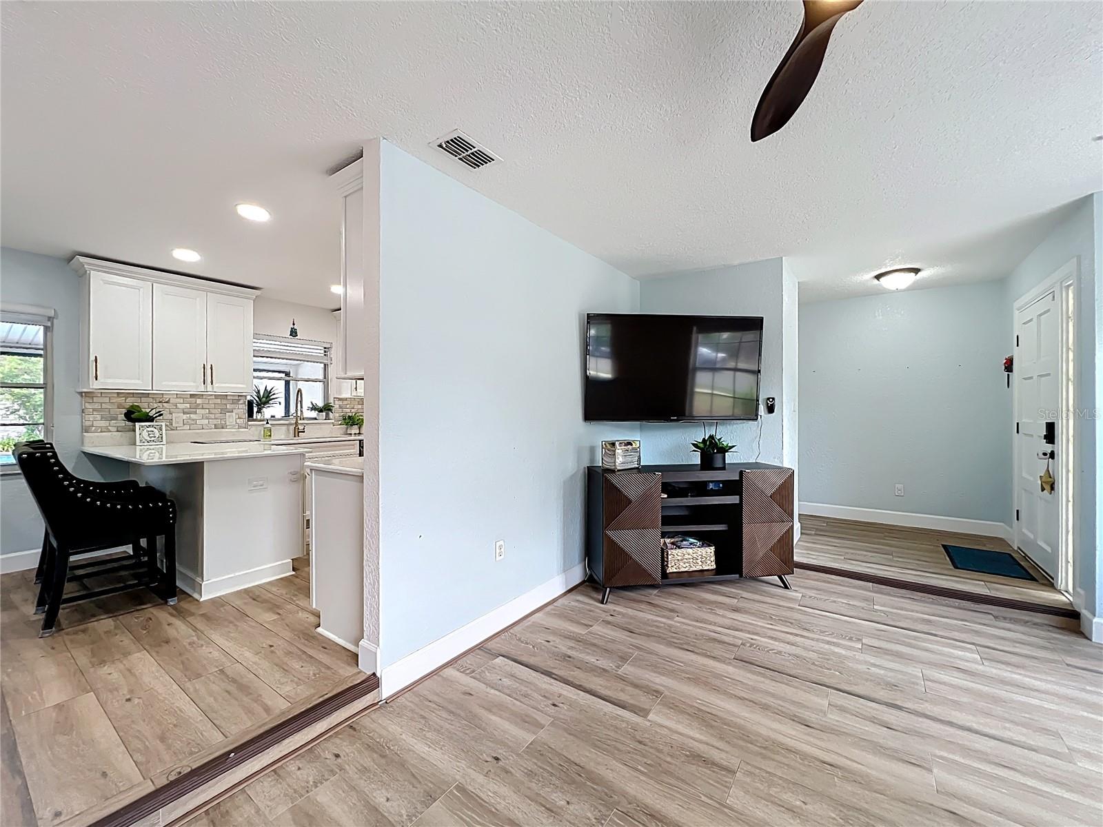 Image 13 of 61 For 5317 Myrica Road