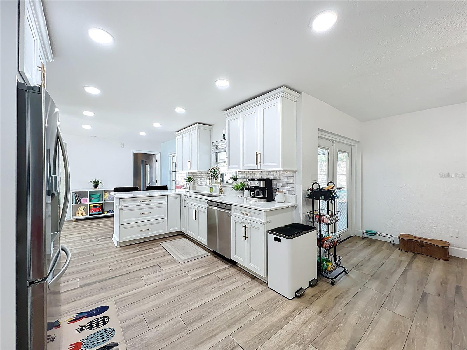 Image 21 of 61 For 5317 Myrica Road