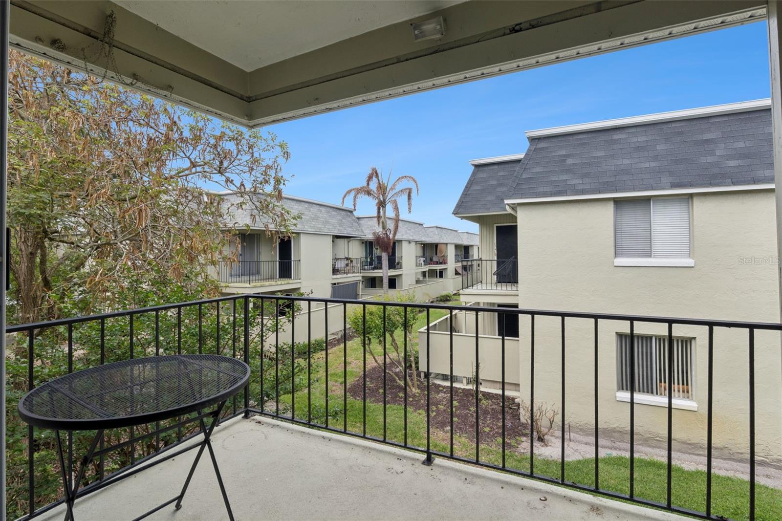 Image 20 of 34 For 525 Conway Road 202