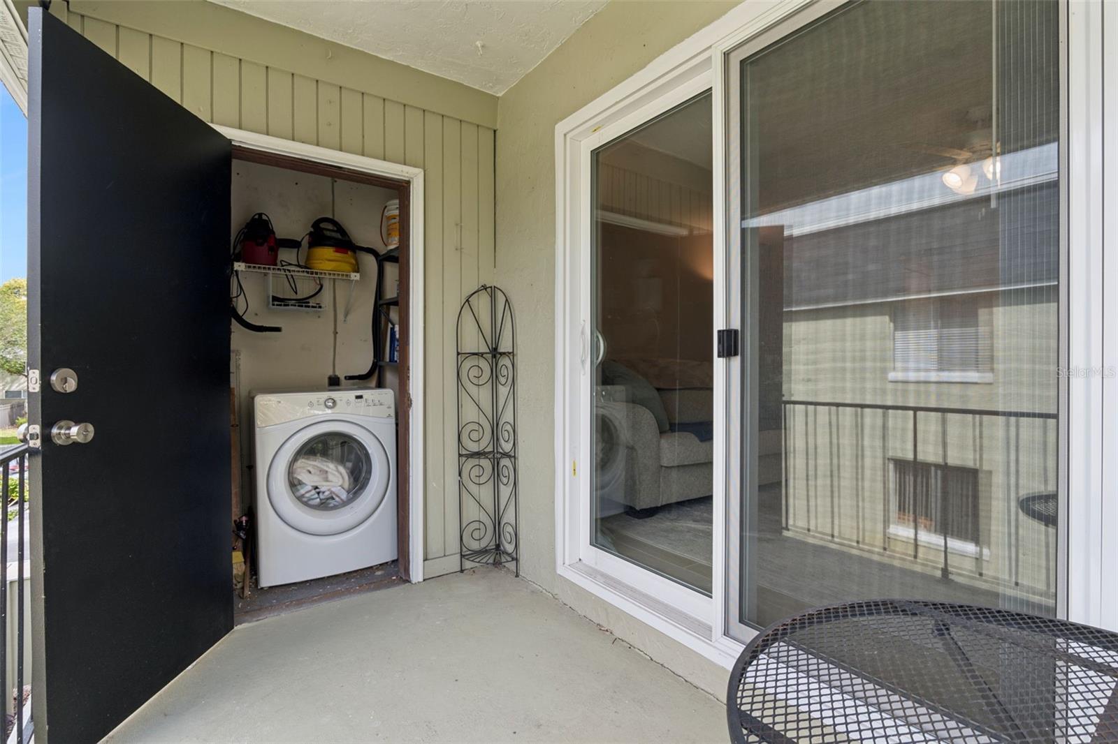 Image 21 of 34 For 525 Conway Road 202