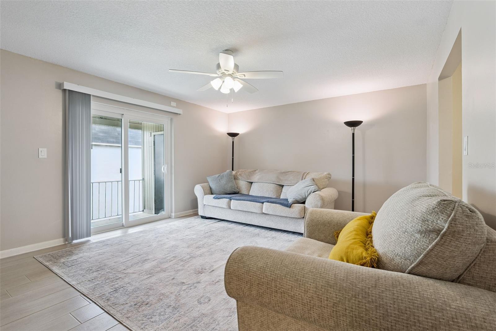 Image 6 of 34 For 525 Conway Road 202