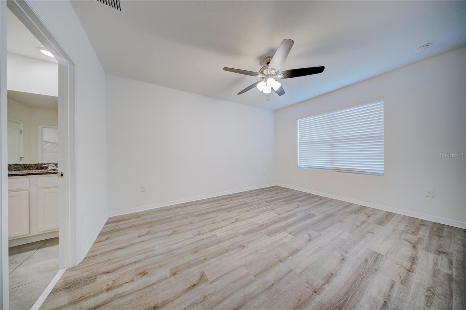 Image 10 of 15 For 5327 Timberland Avenue