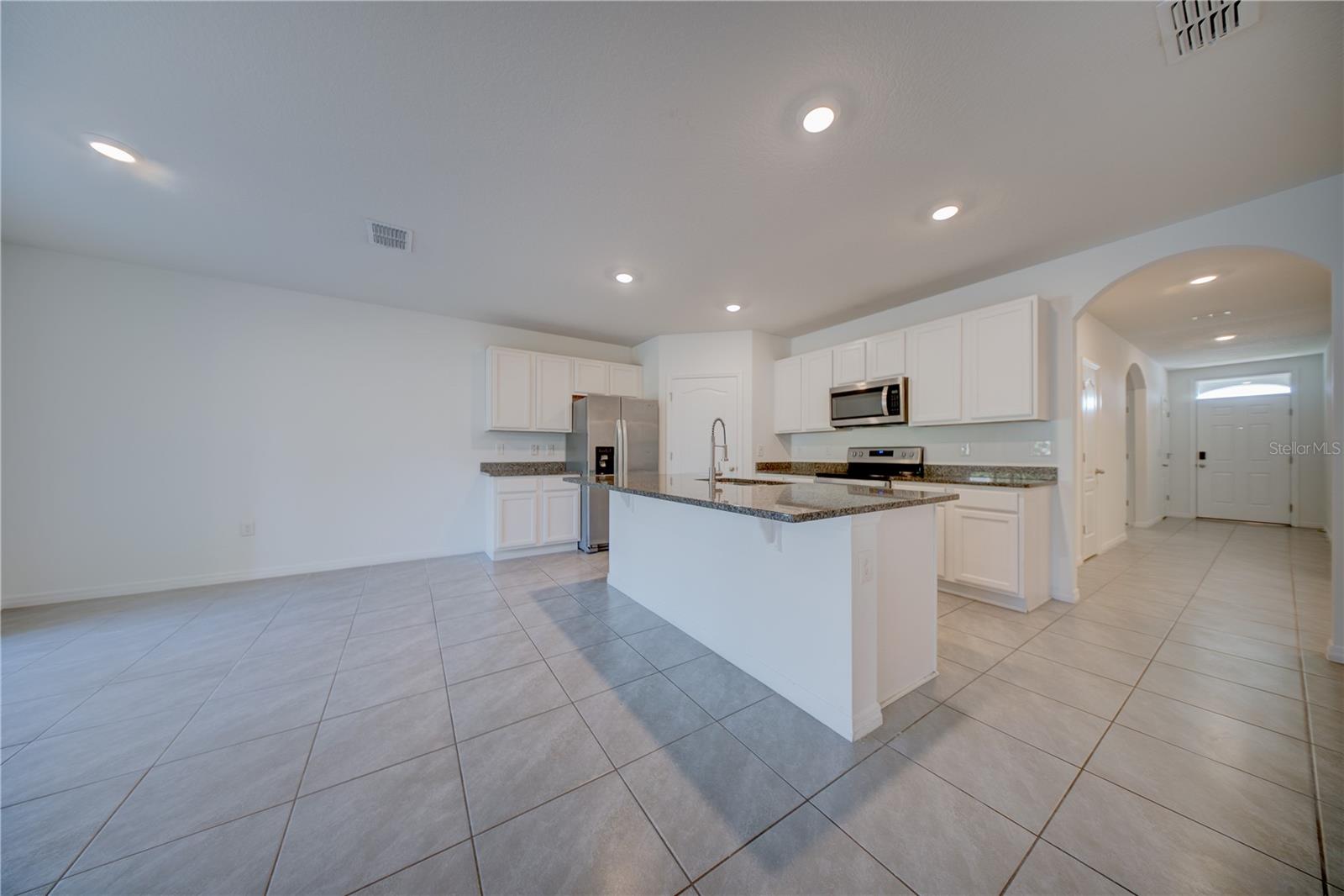 Image 4 of 15 For 5327 Timberland Avenue