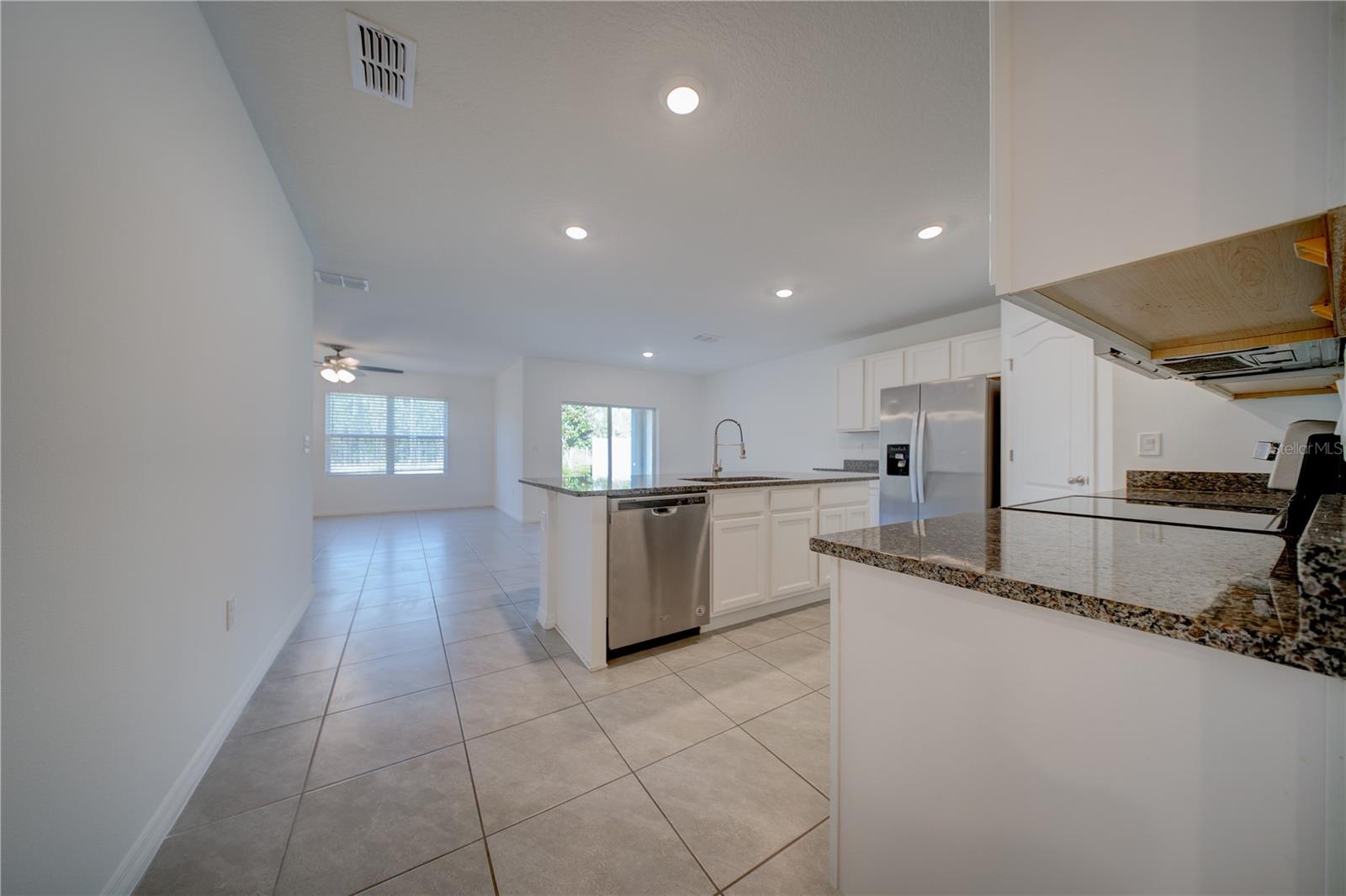 Image 5 of 15 For 5327 Timberland Avenue