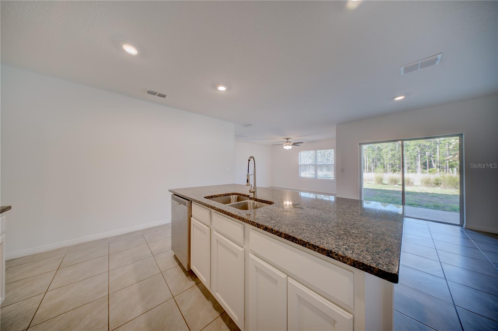 Image 6 of 15 For 5327 Timberland Avenue