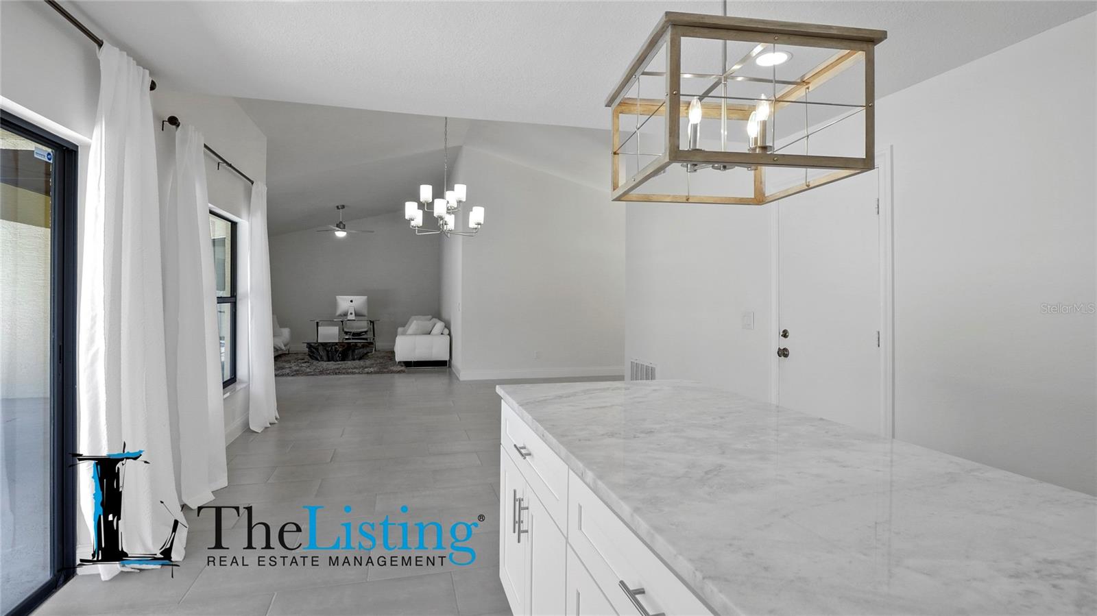 Image 10 of 30 For 8183 Terraza Court