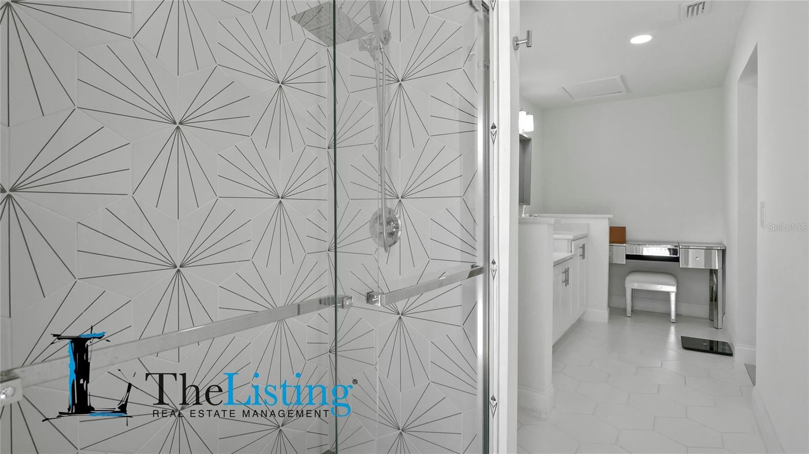 Image 15 of 30 For 8183 Terraza Court