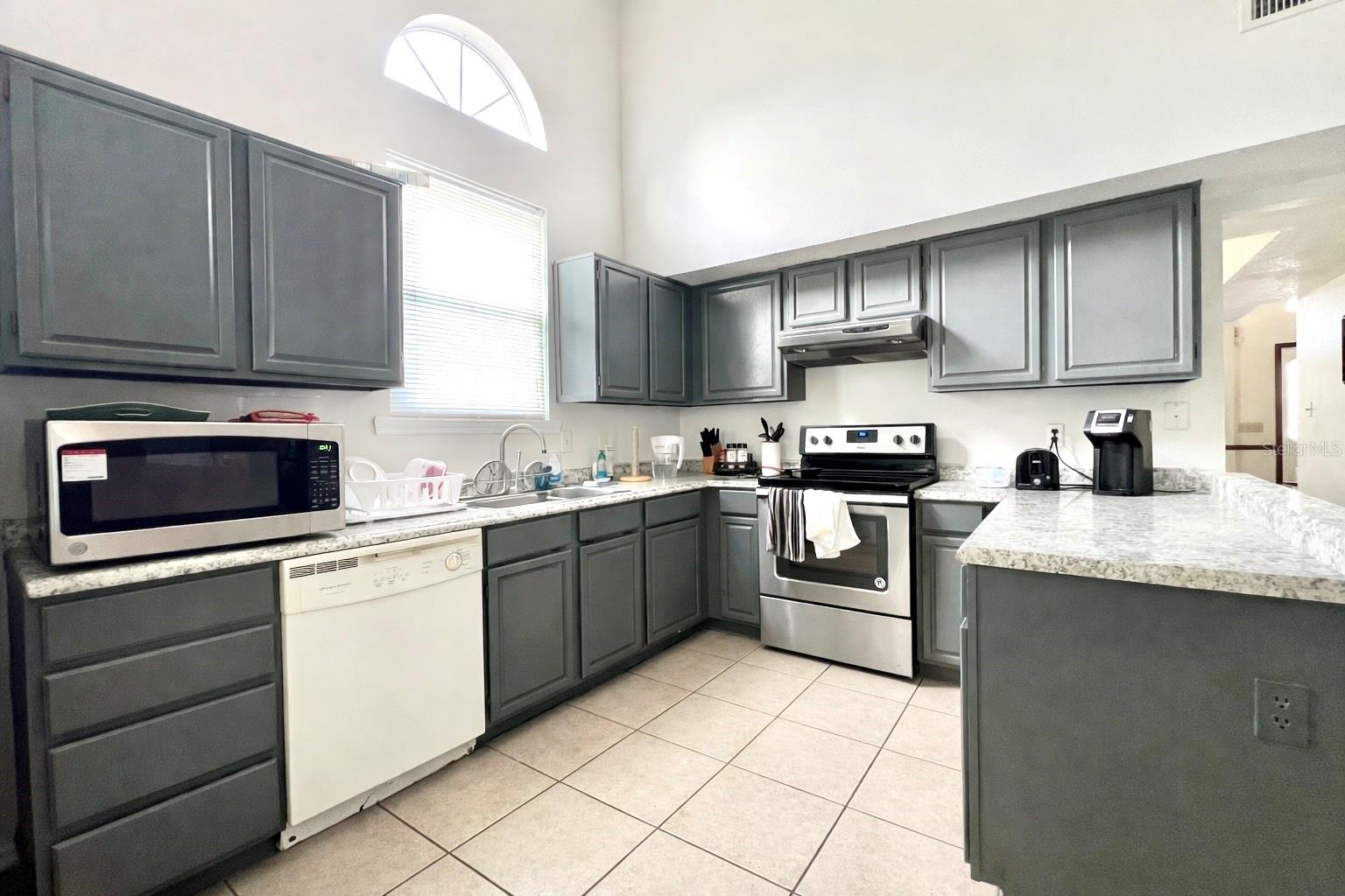 Image 14 of 22 For 2627 Coventry Lane