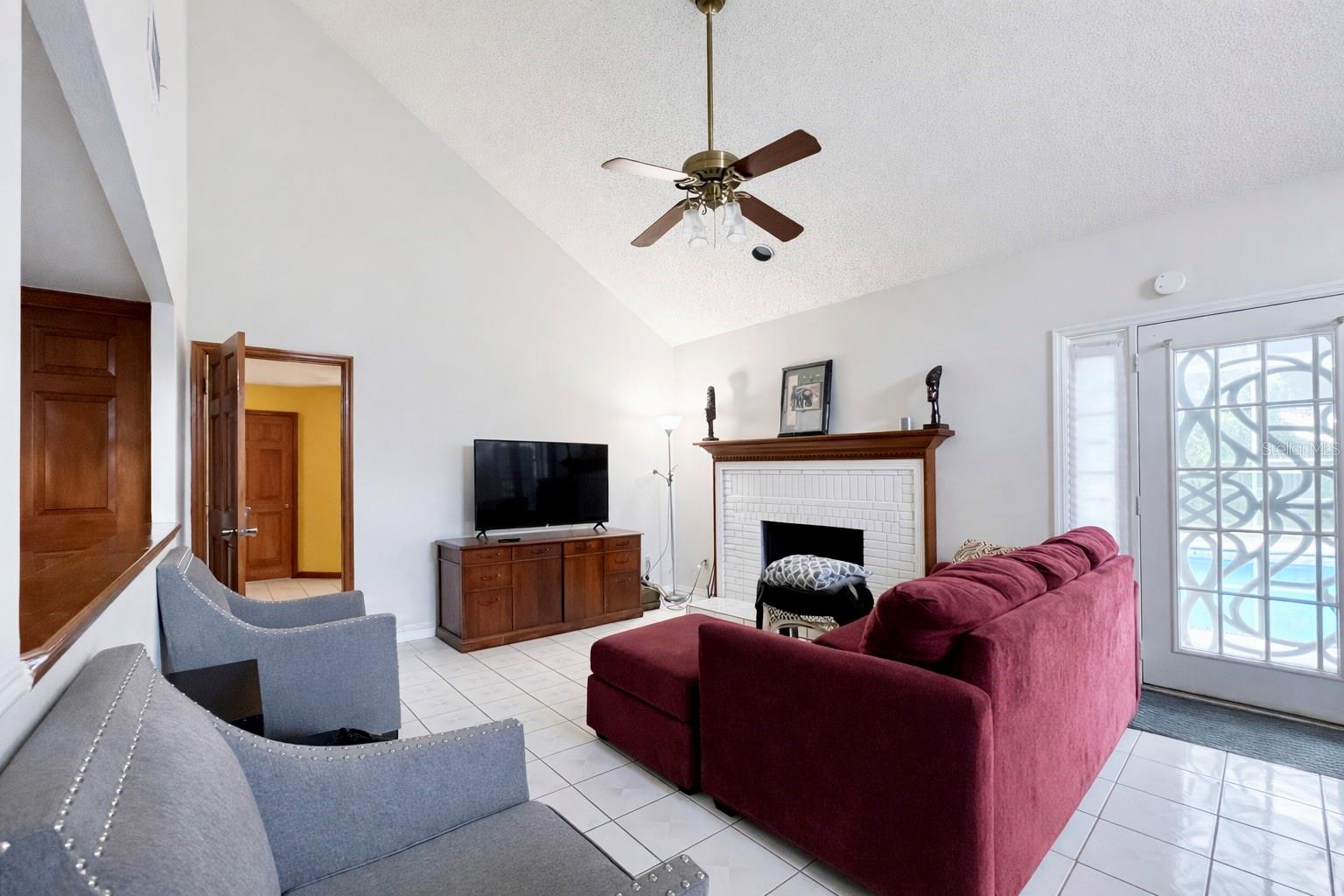 Image 6 of 22 For 2627 Coventry Lane